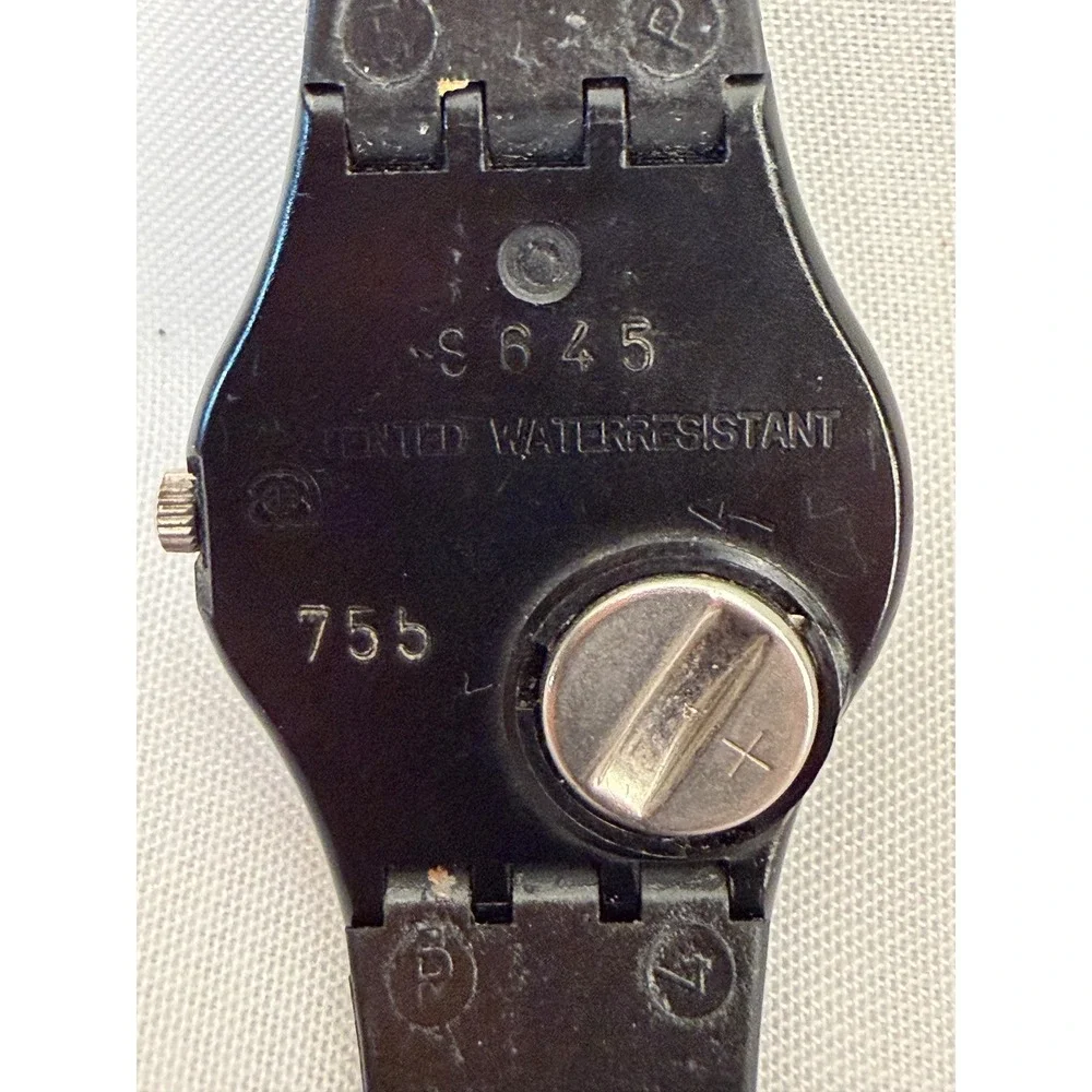 Vintage 1986 Swatch GB105 Black Out Watch Swiss Made Minimalist Black Analog - Picture 6 of 7